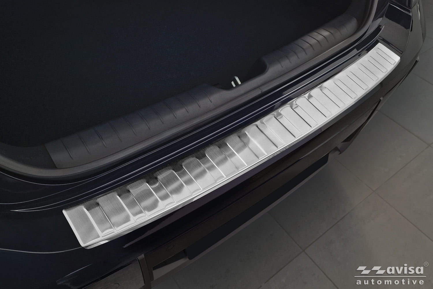 Lastskydd Hyundai Ioniq 6 2022+ – Silver satin | AVISA - Carlevel AB - Lastskydd