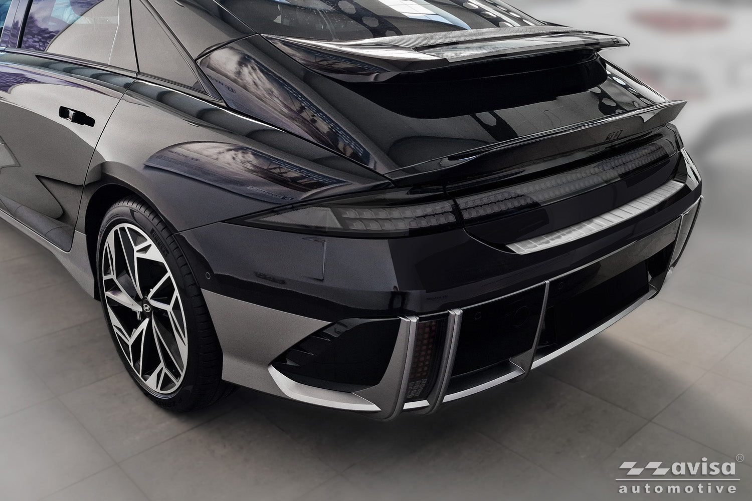 Lastskydd Hyundai Ioniq 6 2022+ – Silver satin | AVISA - Carlevel AB - Lastskydd