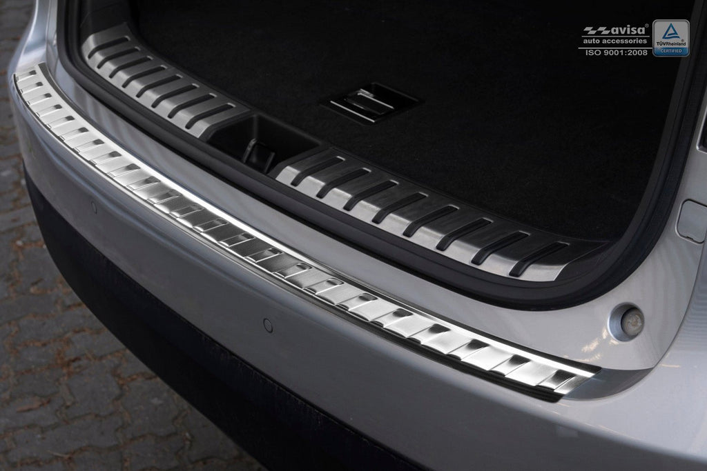 Lastskydd Lexus NX 2014–2017, facelift 2017–2021 – Silver satin | AVISA - Carlevel AB - Lastskydd