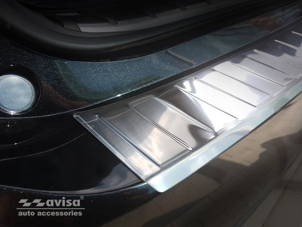 Lastskydd Lexus RX 2015–2019, facelift 2019–2022 – Silver satin | AVISA - Carlevel AB - Lastskydd