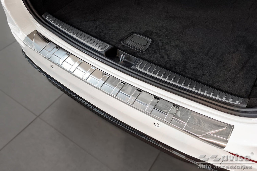 Lastskydd Mercedes C Class V Kombi S206 2021+ – Silver satin | AVISA - Carlevel AB - Lastskydd