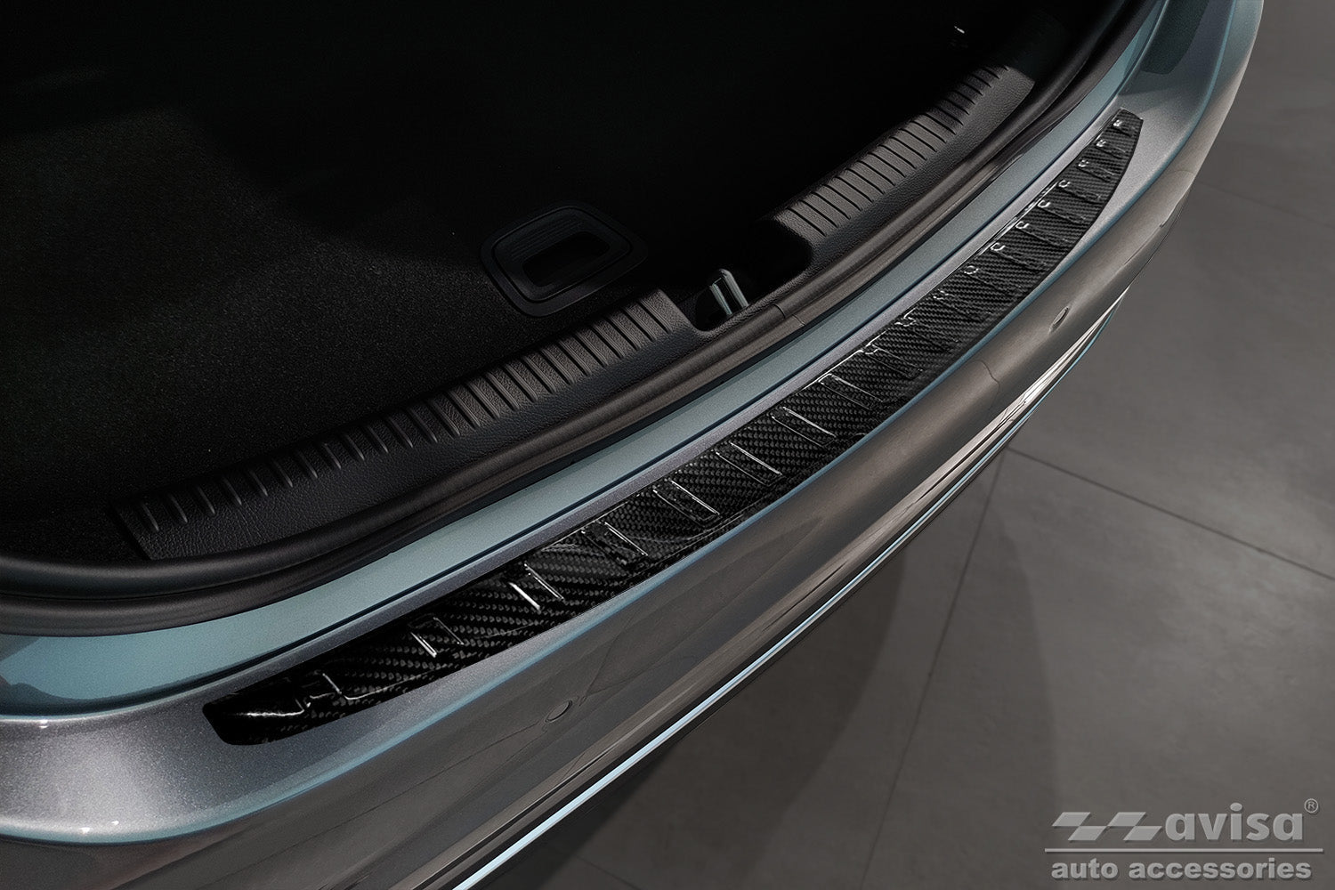 Lastskydd Mercedes C Class V sedan (W206) 2021+ – Svart | AVISA - Carlevel AB - Lastskydd