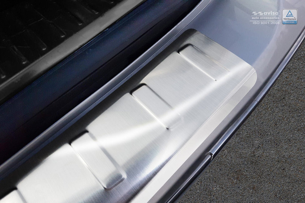 Lastskydd Mercedes C Class W204 Kombi 2011–2014 – Silver satin | AVISA - Carlevel AB - Lastskydd