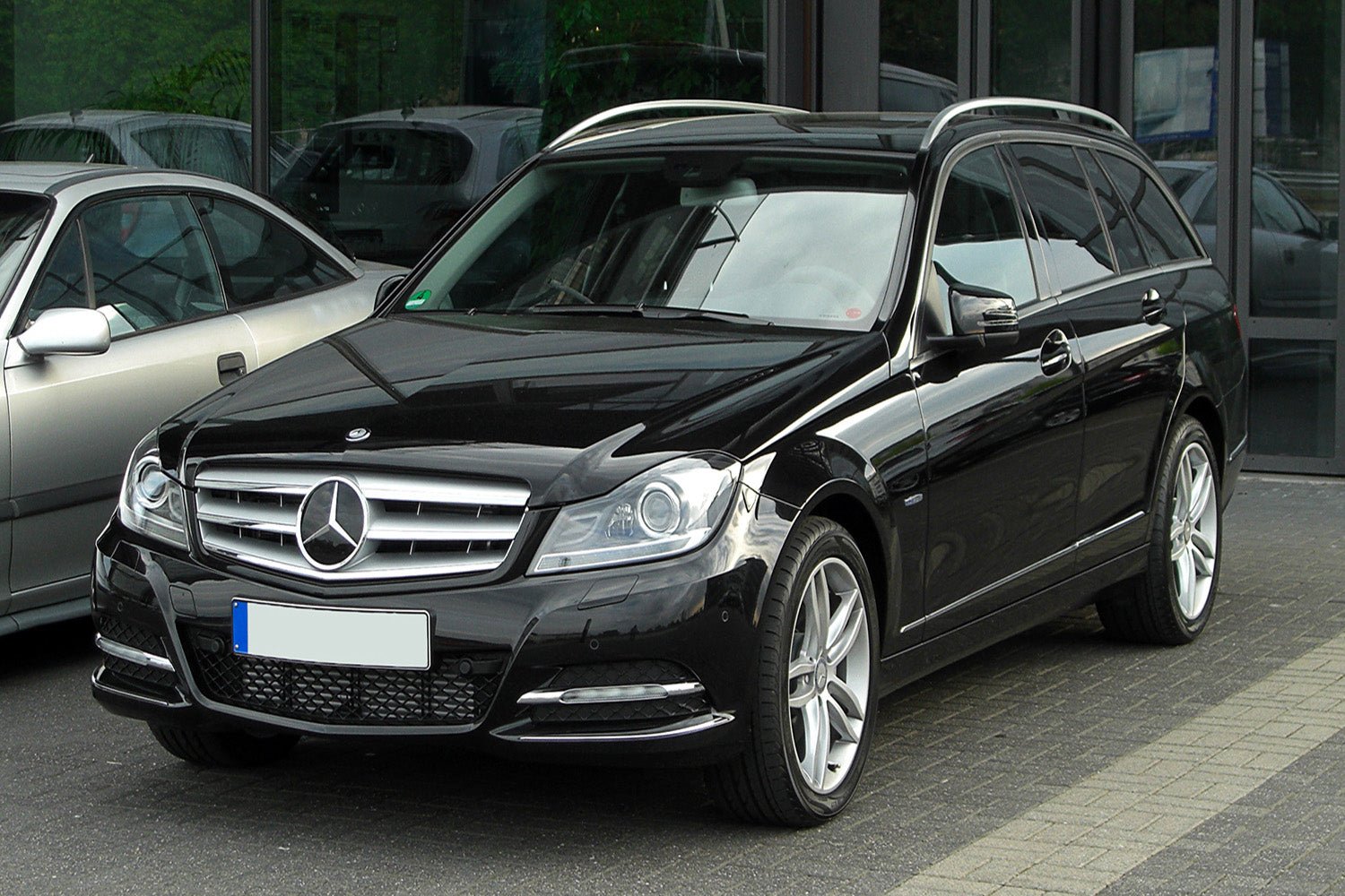 Lastskydd Mercedes C Class W204 Kombi 2011–2014 – Silver satin | AVISA - Carlevel AB - Lastskydd