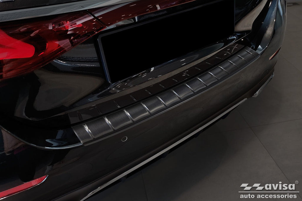 Lastskydd Mercedes E Class W214 Sedan 2023+ – Svart | AVISA - Carlevel AB - Lastskydd