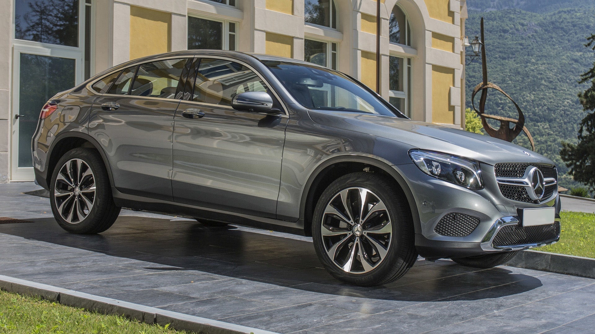 Lastskydd Mercedes Glc Coupe (C253) 2016–2019, facelift 2019–2023 – Spegelpolerat silver | AVISA - Carlevel AB - Lastskydd