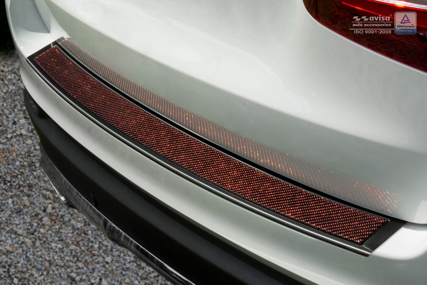 Lastskydd Mercedes Glc (X253) 5-dörrars/ Hybrid 2015–2019, facelift 2019–2022 – Svart steel, Röd&Svart Kolfiber | AVISA - Carlevel AB - Lastskydd