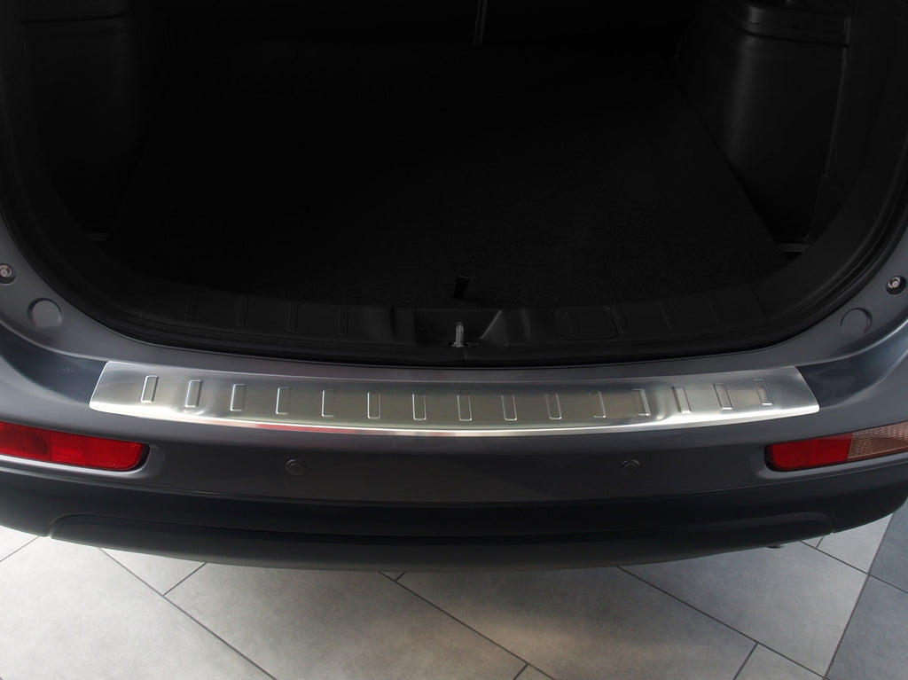 Lastskydd Mitsubishi Outlander III 2012–2015 – Silver satin | AVISA - Carlevel AB - Lastskydd