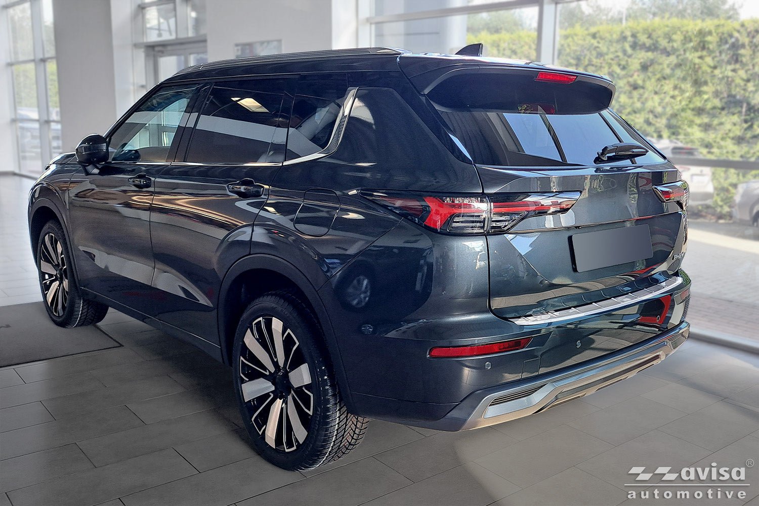 Lastskydd Mitsubishi Outlander IV 2025+ – Silver satin | AVISA - Carlevel AB - Lastskydd