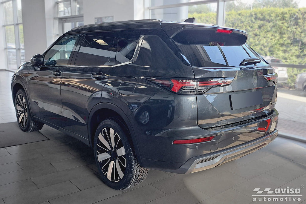 Lastskydd Mitsubishi Outlander IV 2025+ – Svart | AVISA - Carlevel AB - Lastskydd