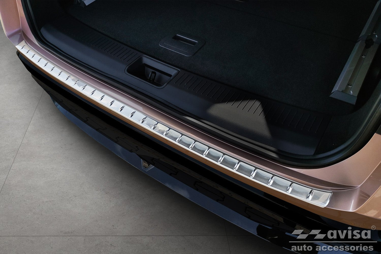 Lastskydd Nissan Ariya 2022+ – Silver satin | AVISA - Carlevel AB - Lastskydd