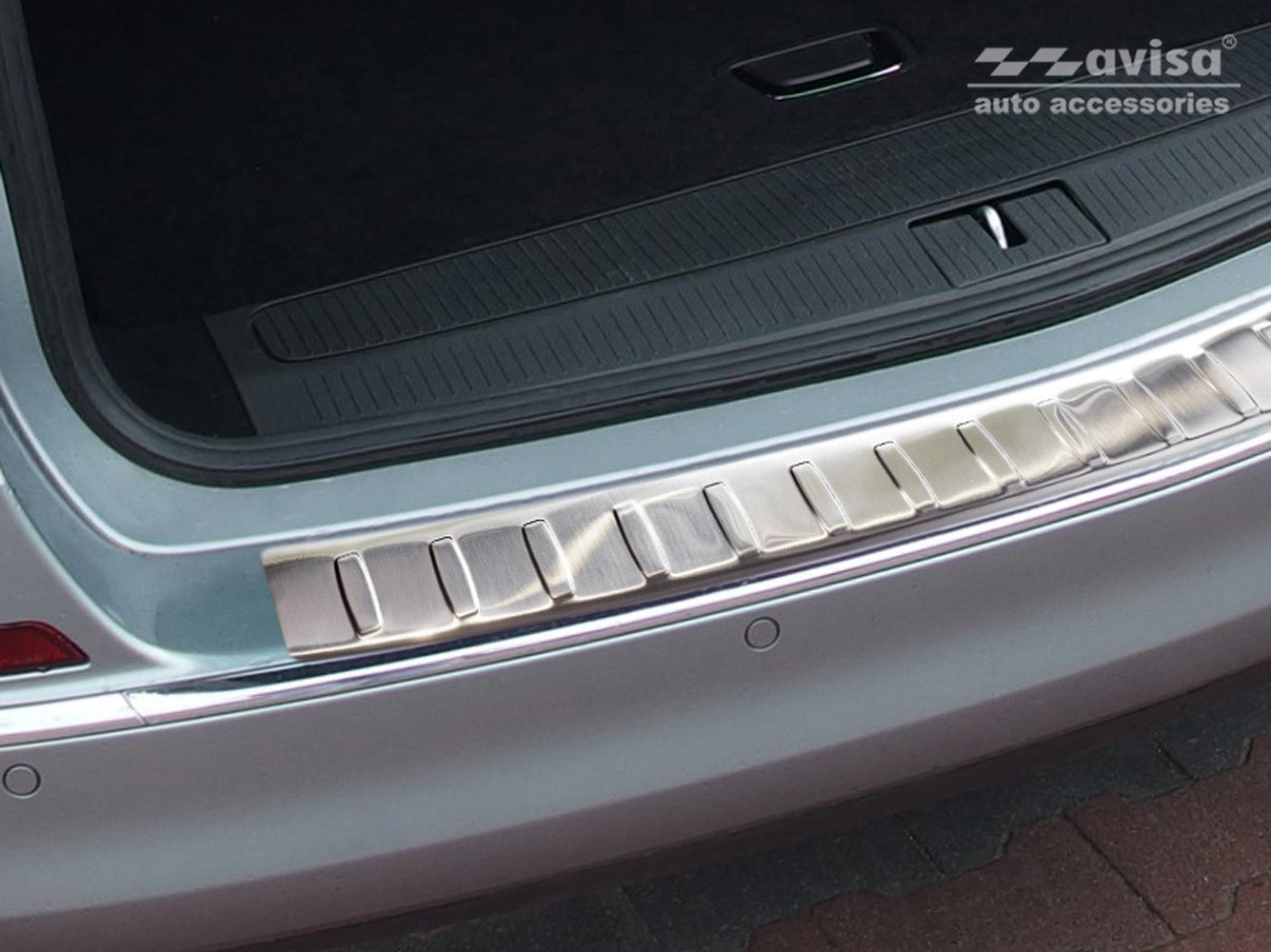 Lastskydd Opel Astra IV 5-dörrars sports tourer facelift 2012–2015 – Silver satin | AVISA - Carlevel AB - Lastskydd
