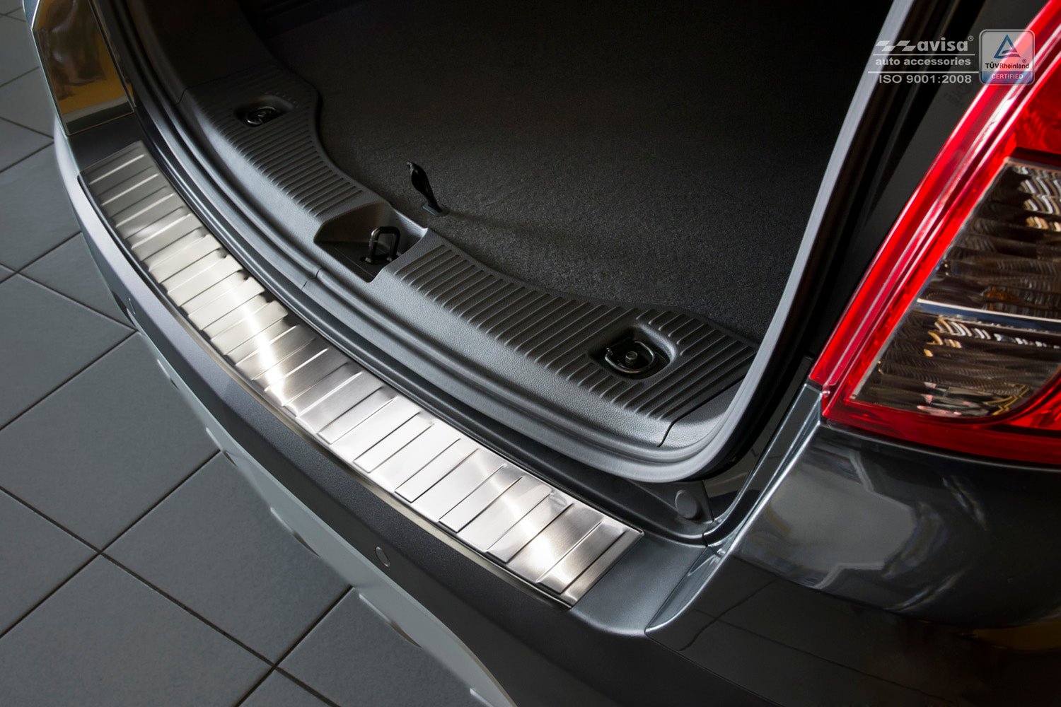 Lastskydd Opel Mokka 2012–2016 – Silver satin | AVISA - Carlevel AB - Lastskydd