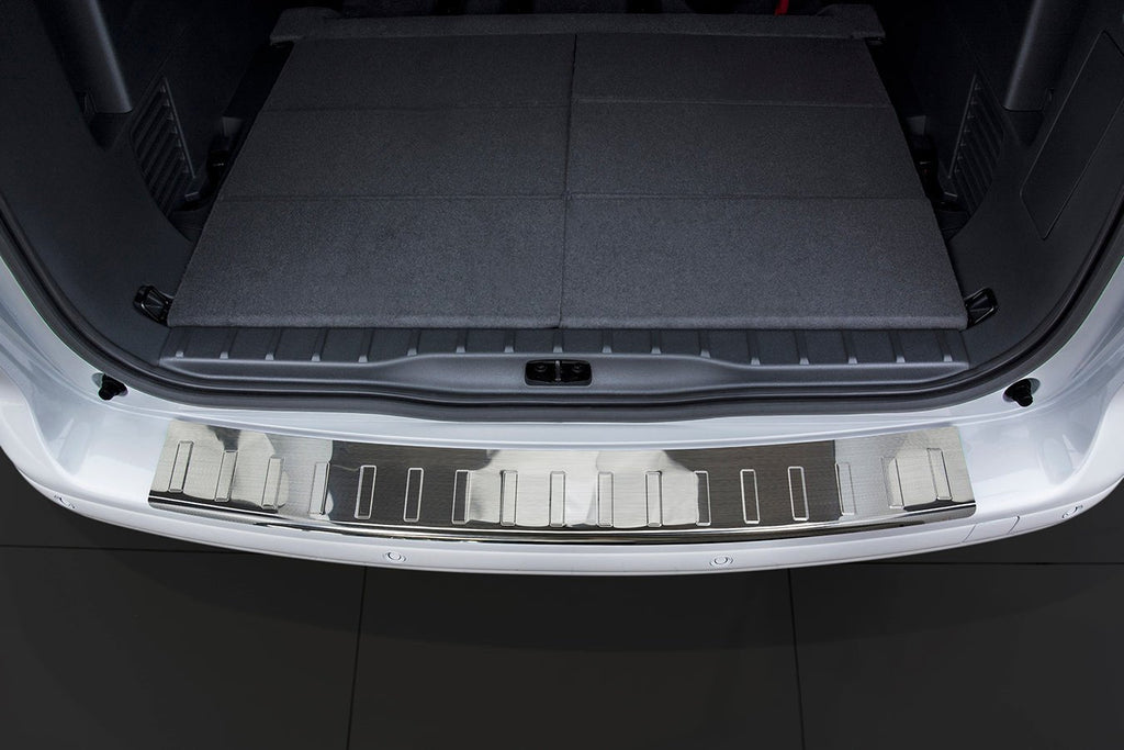Lastskydd Peugeot 5008 2009–2017 – Silver satin | AVISA - Carlevel AB - Lastskydd
