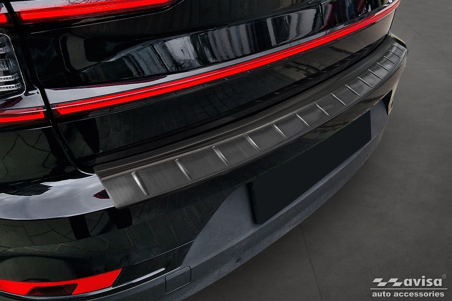 Lastskydd Polestar 2 liftback 2020–2023 facelift 2023+ – Svart | AVISA - Carlevel AB - Lastskydd