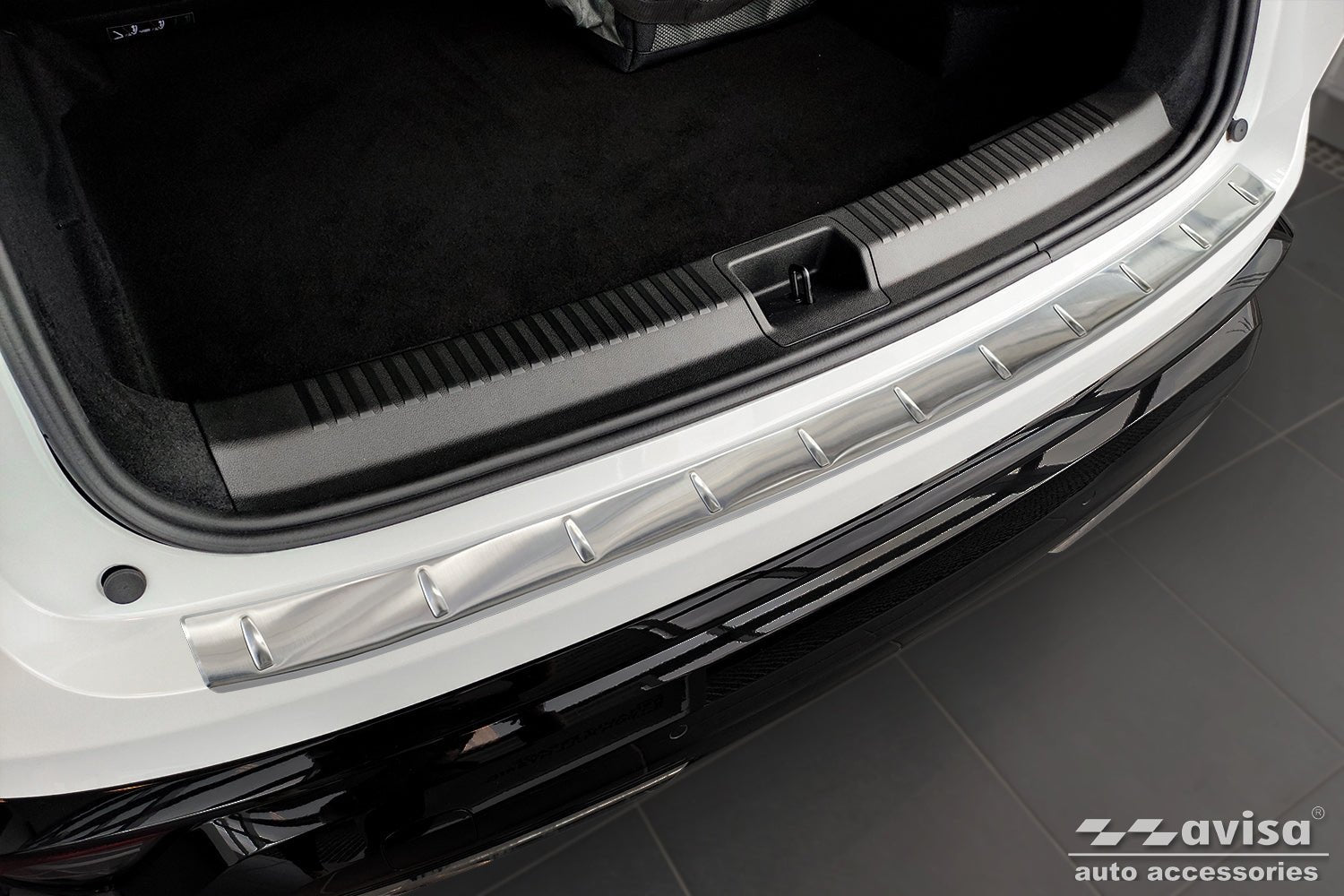 Lastskydd Renault Espace VI E-Tech Full Hybrid 2023+ – Silver satin | AVISA - Carlevel AB - Lastskydd