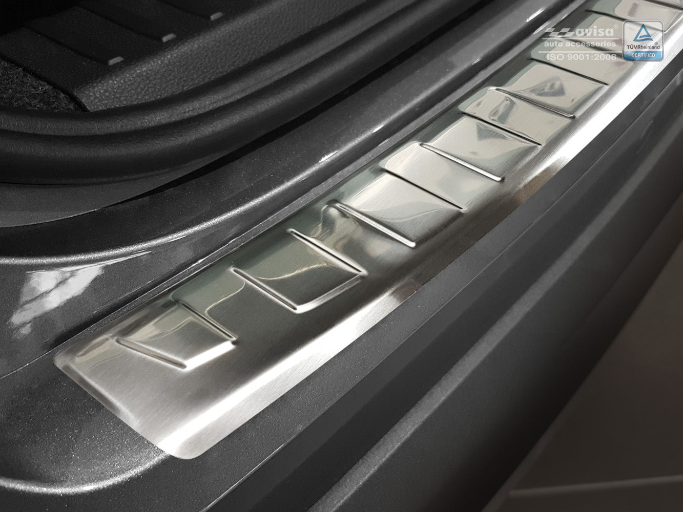 Lastskydd Seat Arona Xcellence/ FR 2017–2021, facelift 2021+ – Silver satin | AVISA - Carlevel AB - Lastskydd