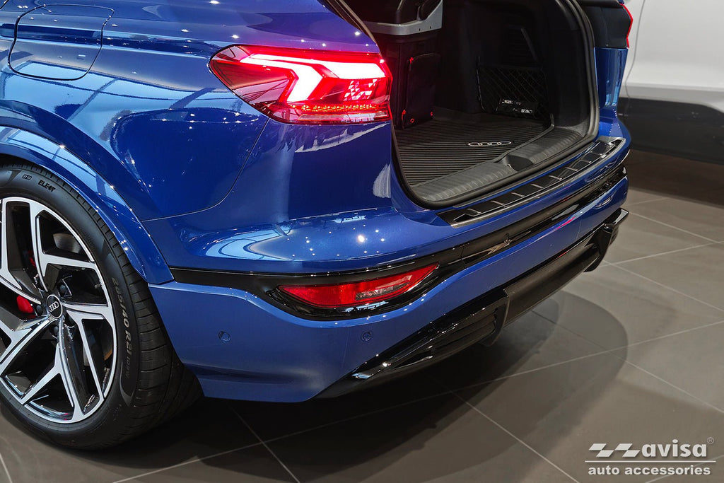 Lastskydd Shadow Premium Audi Q6 e-tron 2024+/ Audi SQ6 e-tron 2024+ – Svart / Spegelblank svart | AVISA - Carlevel AB - Lastskydd