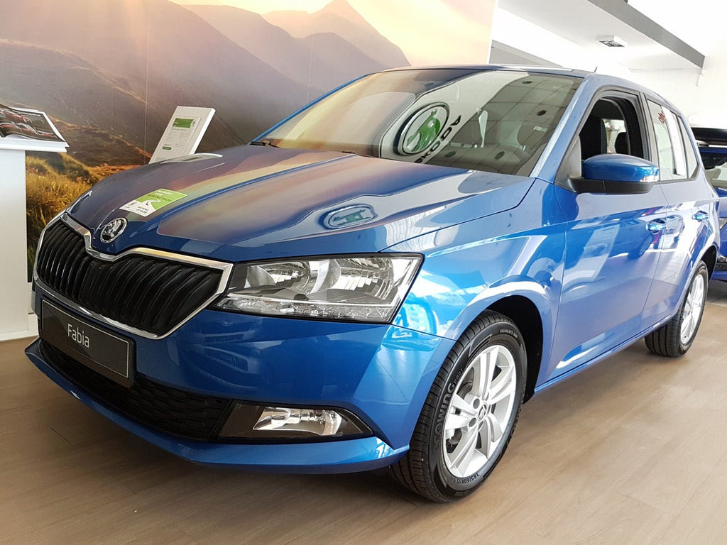 Lastskydd Skoda Fabia III halvkombi facelift 2018–2021 – Svart | AVISA - Carlevel AB - Lastskydd