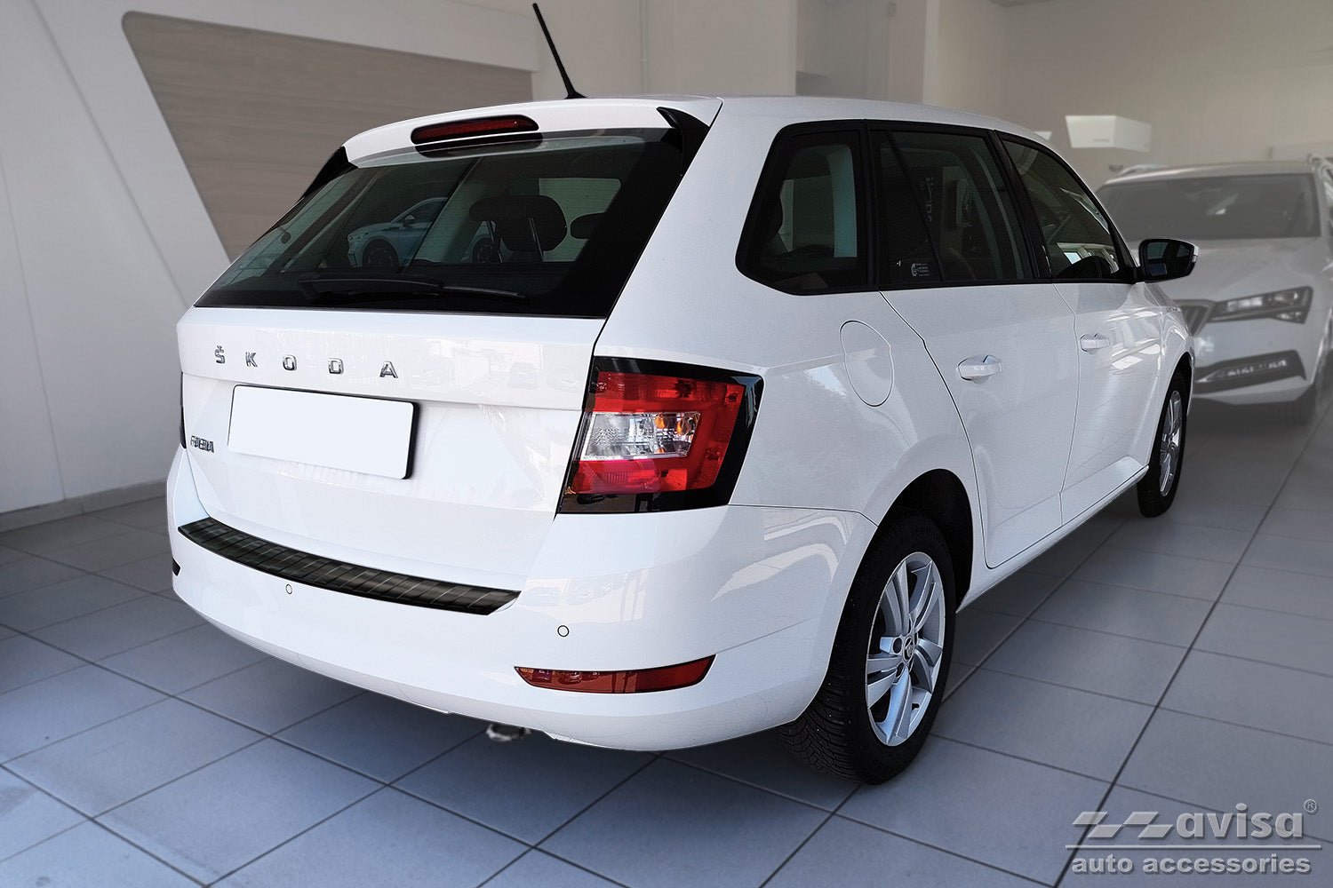 Lastskydd Skoda Fabia III Kombi facelift 2018+ – Svart | AVISA - Carlevel AB - Lastskydd