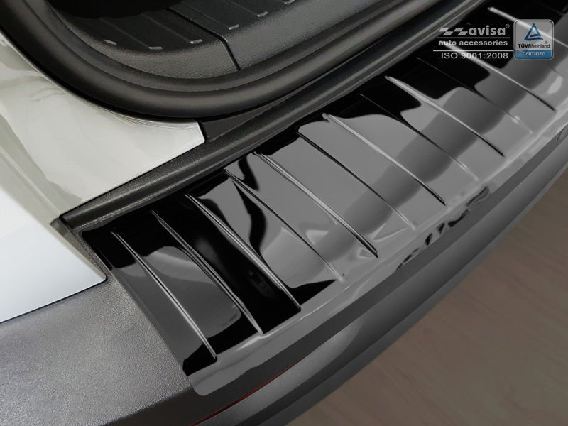 Lastskydd Skoda Karoq crossover/ Sportline 2017–2022 / Skoda Karoq Clever 2020–2022 – Spegelblank svart | AVISA - Carlevel AB - Lastskydd