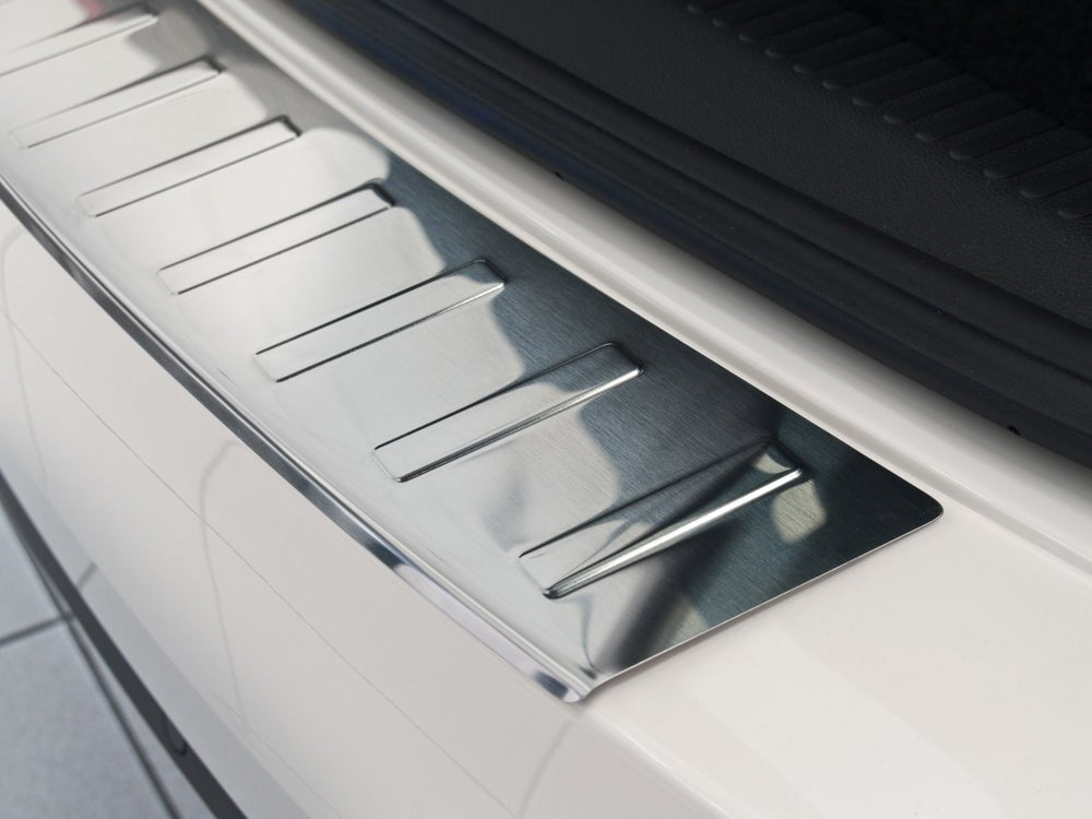 Lastskydd Skoda Octavia III Kombi 2013–2016 – Silver satin | AVISA - Carlevel AB - Lastskydd