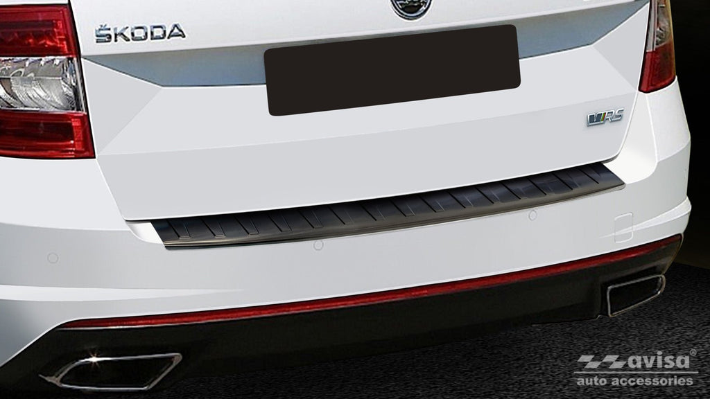 Lastskydd Skoda Octavia III Kombi RS version 2013–2016, facelift 2016–2019 – Svart | AVISA - Carlevel AB - Lastskydd