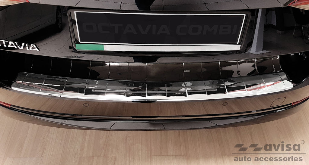 Lastskydd Skoda Octavia IV Kombi Active, Sportline, Ambition, Style, Sportline 2019–2024 facelift 2024+ m.fl. – Spegelpolerat silver | AVISA - Carlevel AB - Lastskydd