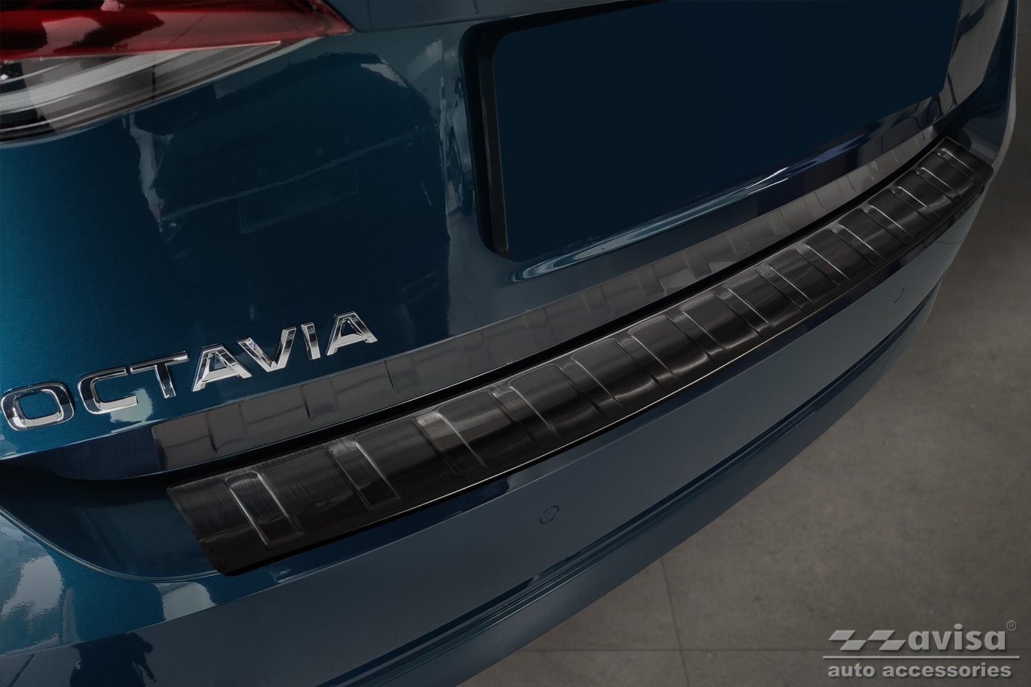 Lastskydd Skoda Octavia IV liftback 2019–2024 facelift 2024+ – Svart (2/45251) | AVISA - Carlevel AB - Lastskydd