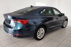 Lastskydd Skoda Octavia IV liftback 2019–2024 facelift 2024+ – Svart (2/45251) | AVISA - Carlevel AB - Lastskydd