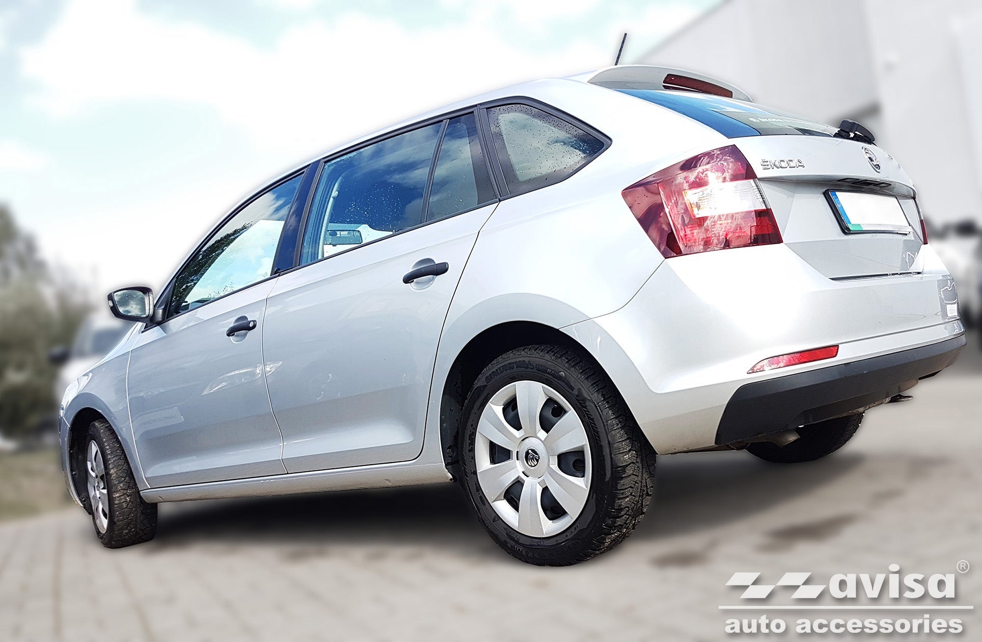 Lastskydd Skoda Rapid 2012–2017, facelift 2017+ – Silver satin | AVISA - Carlevel AB - Lastskydd