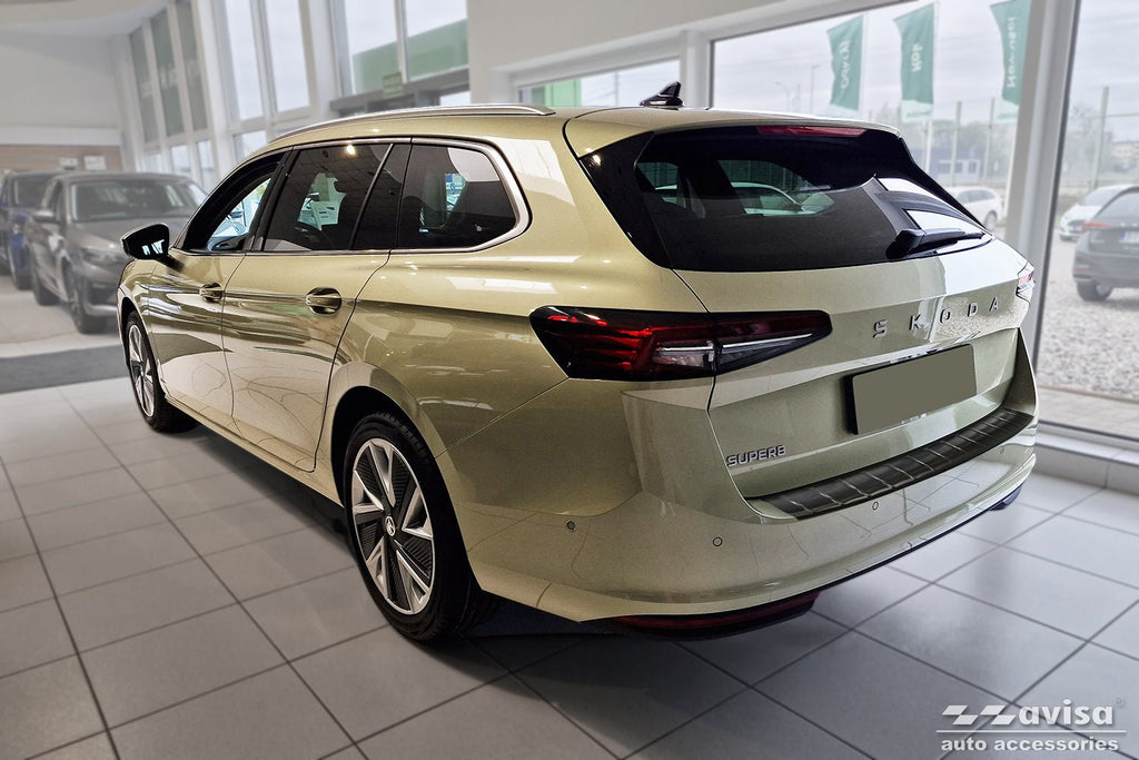 Lastskydd Skoda Superb IV Kombi 2024+ – Svart | AVISA - Carlevel AB - Lastskydd