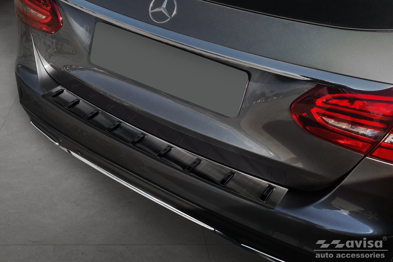 Lastskydd Strong Edition Mercedes C Class W205 Kombi 2014–2018, facelift 2018+ – Svart | AVISA - Carlevel AB - Lastskydd