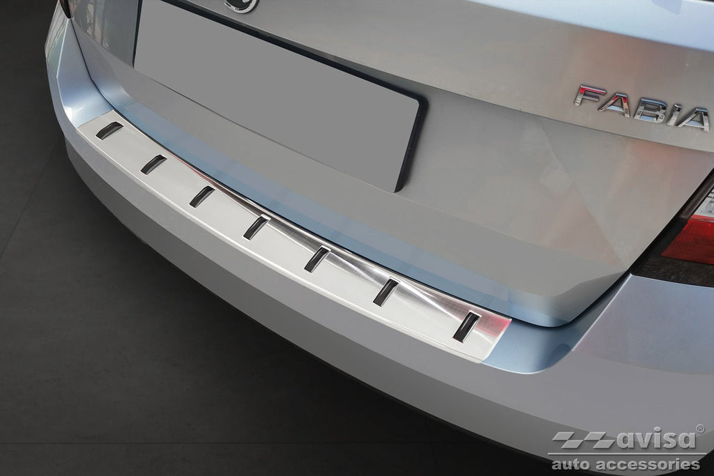 Lastskydd Strong Edition Skoda Fabia III Kombi 2014–2018 – Silver satin | AVISA - Carlevel AB - Lastskydd