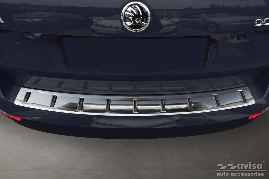 Lastskydd Strong Edition Skoda Octavia III Kombi facelift 2016–2019 – Silver | AVISA - Carlevel AB - Lastskydd