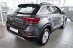 Lastskydd Strong Edition Volkswagen T-Roc/ cabrio 2017–2022, facelift 2022+ – Svart | AVISA - Carlevel AB - Lastskydd
