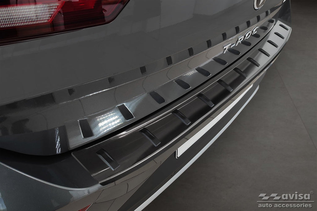 Lastskydd Strong Edition Volkswagen T-Roc/ cabrio 2017–2022, facelift 2022+ – Svart | AVISA - Carlevel AB - Lastskydd
