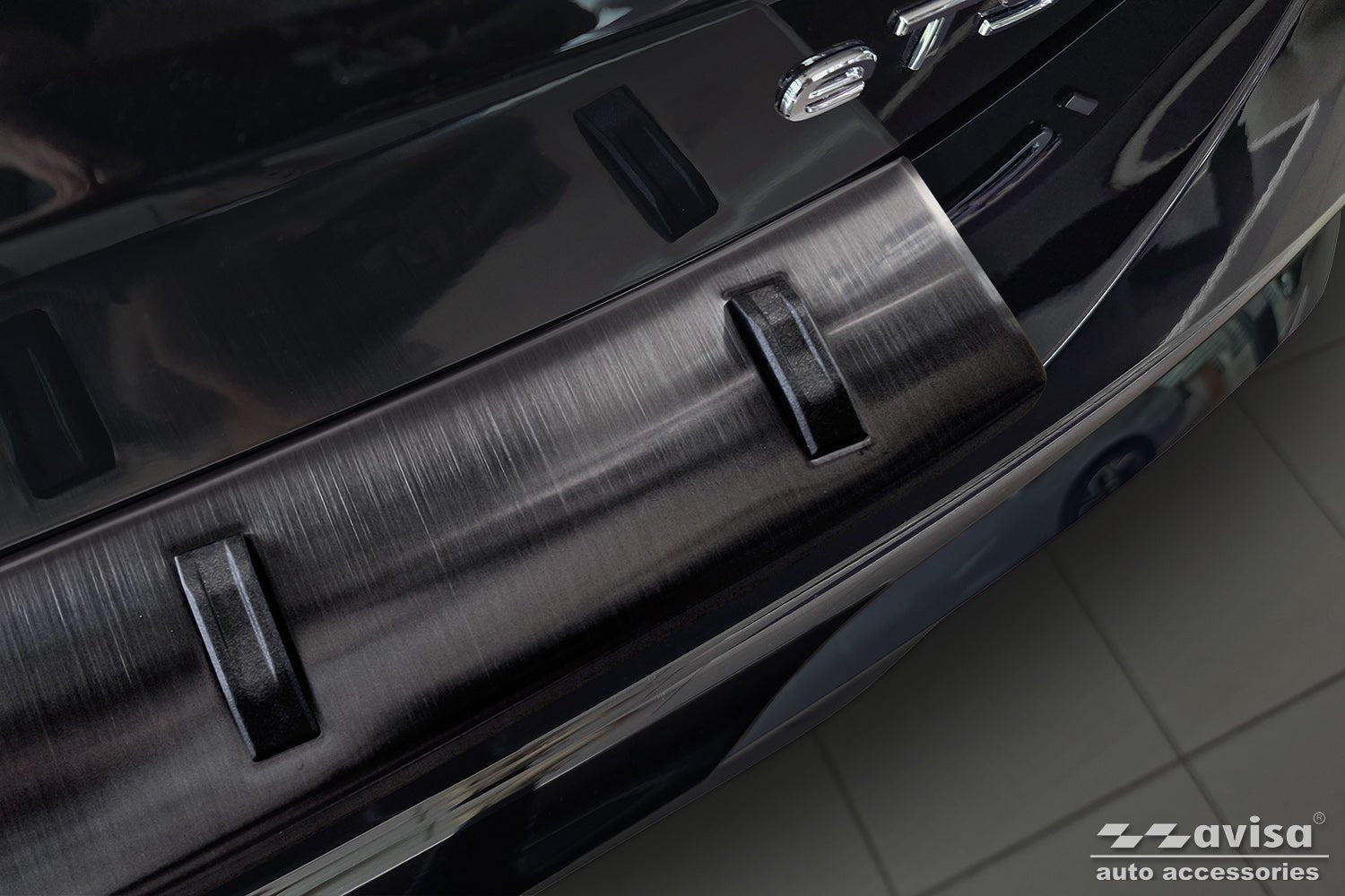 Lastskydd Strong Edition Volkswagen Tiguan III 2024+ – Svart | AVISA - Carlevel AB - Lastskydd