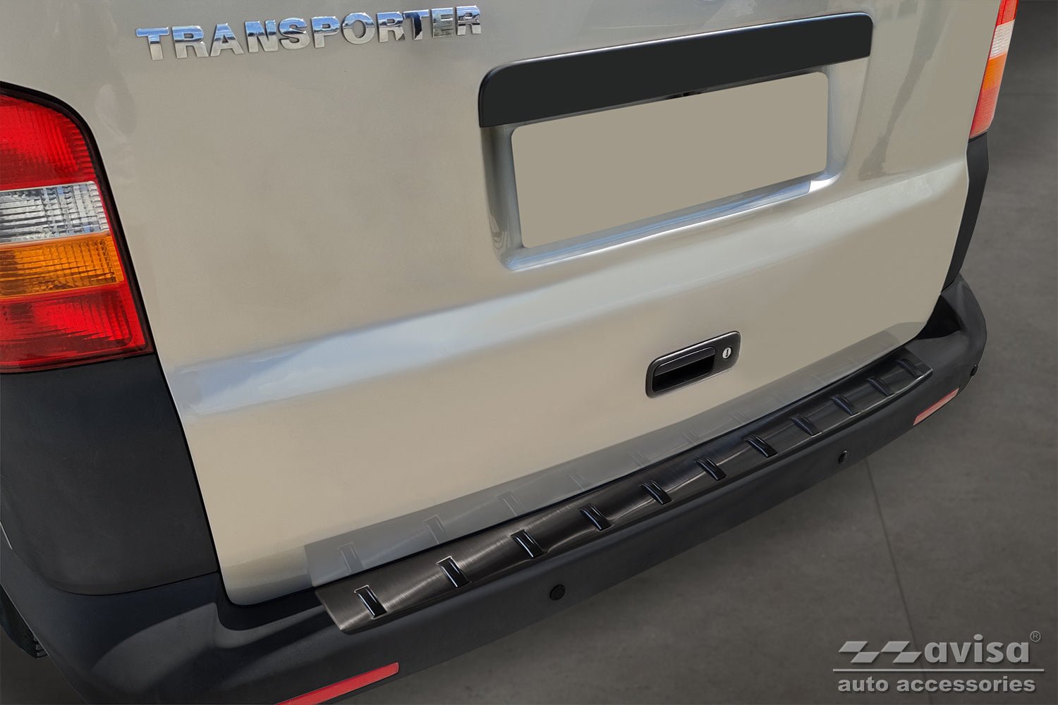 Lastskydd Strong Edition Volkswagen Transporter T5 Multivan/ Caravelle 2003–2012; facelift 2012–2015 (fits Only to versionen med… – Svart | AVISA - Carlevel AB - Lastskydd