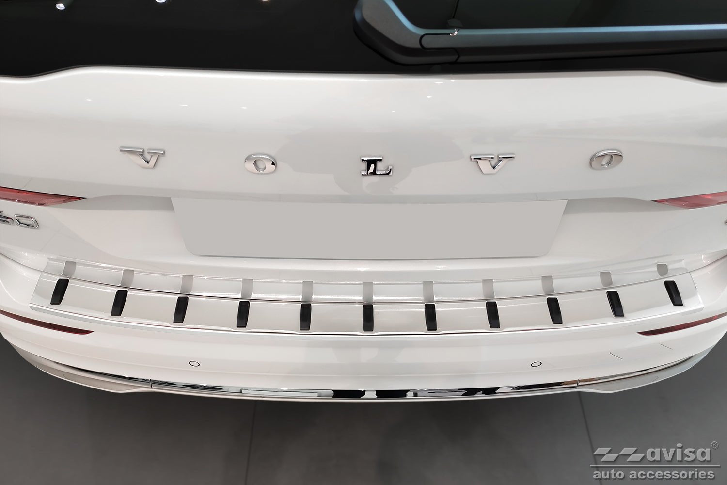 Lastskydd Strong Edition Volvo XC60 II/ R-Design 2017–2021, facelift 2021–2025, facelift 2025+ m.fl. – Silver | AVISA - Carlevel AB - Lastskydd