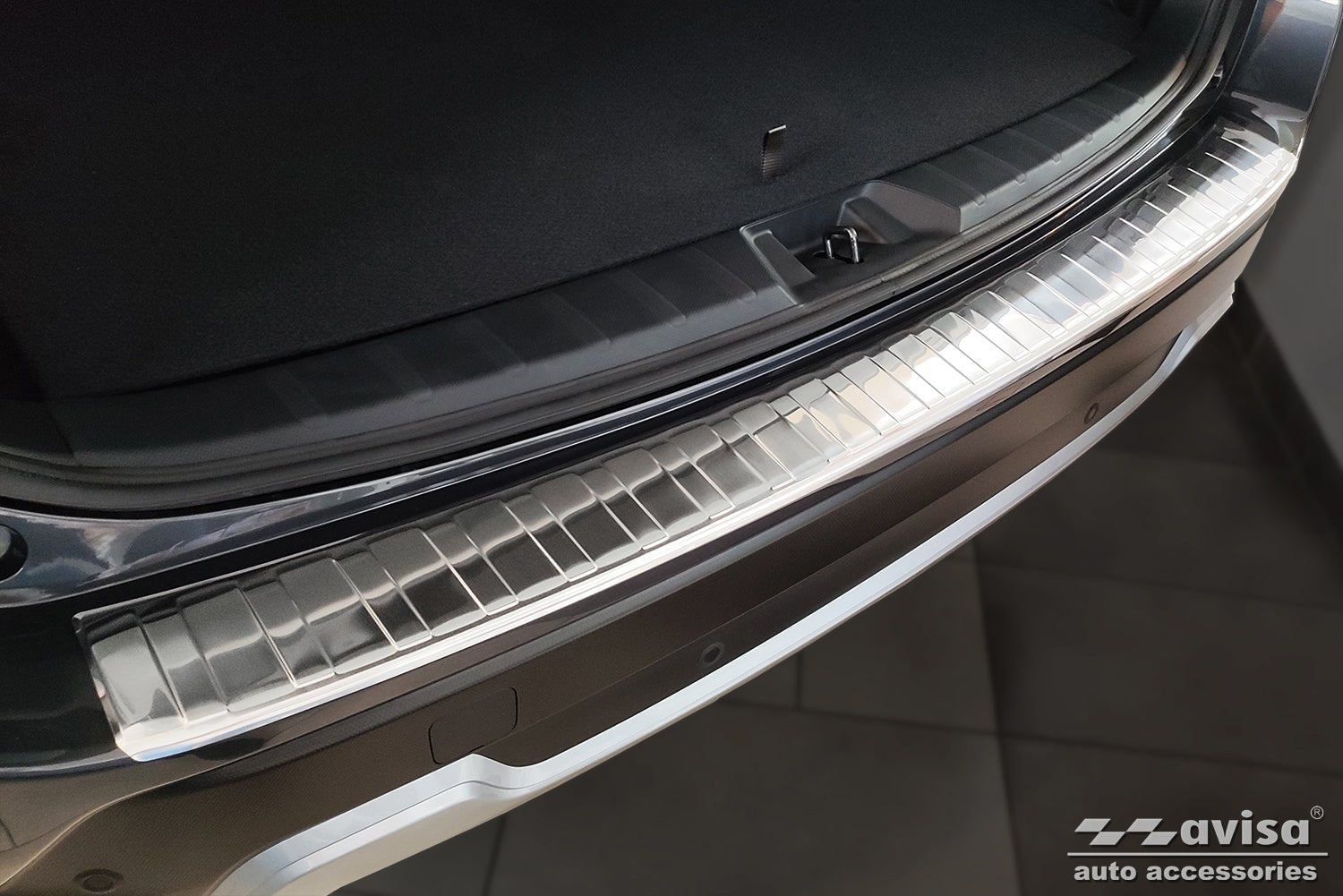 Lastskydd Subaru Forester V suv 2018–2024 – Silver satin | AVISA - Carlevel AB - Lastskydd