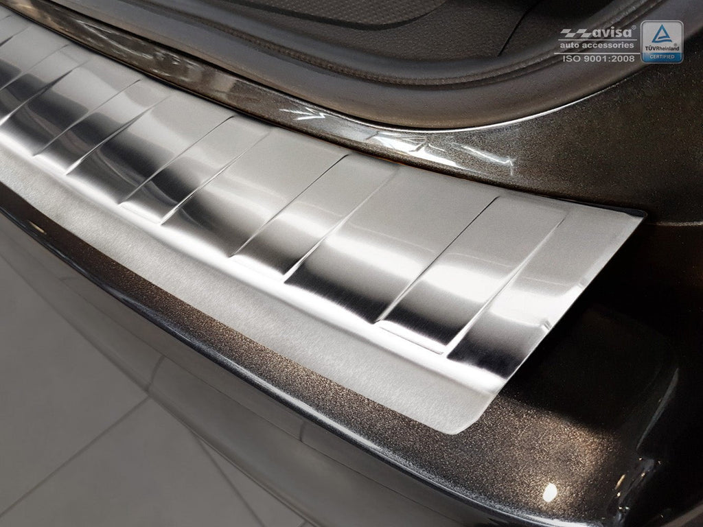 Lastskydd Subaru Impreza V (GT) 5-dörrars facelift 2017+ – Silver satin | AVISA - Carlevel AB - Lastskydd