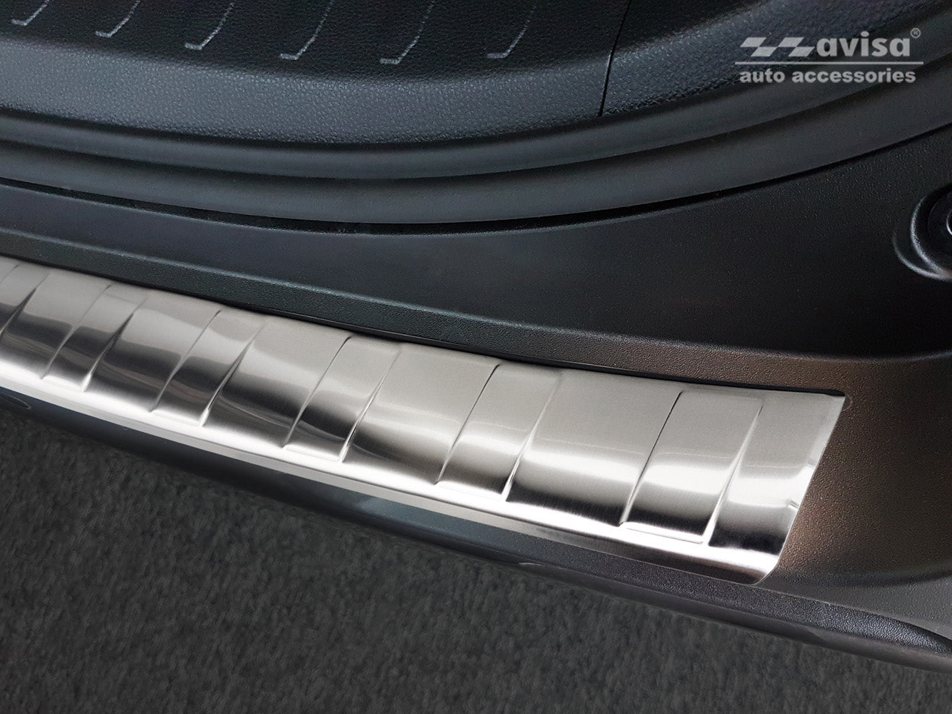 Lastskydd Suzuki Across 2020+ / Toyota RAV4 V generation/ Hybrid 2018–2026 (fits also to PHEV GR version ) – Silver satin | AVISA - Carlevel AB - Lastskydd