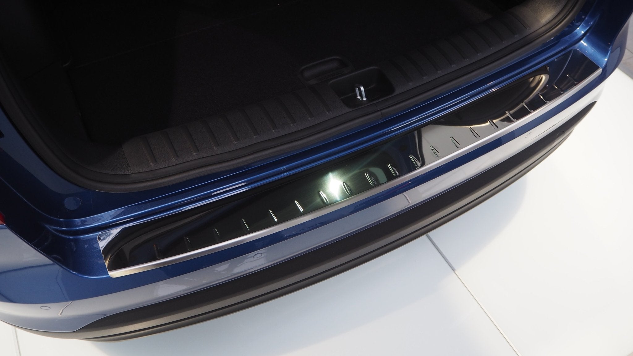Lastskydd till Hyundai Tucson III FL 2018–2020 – Krom-look - Carlevel AB - Fordon och delar > Fordonsdelar > Karossdelar > Stötfångare