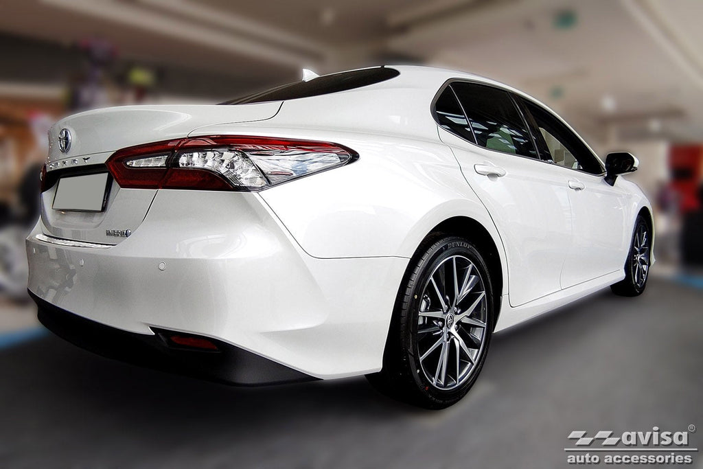 Lastskydd Toyota Camry IX/ Hybrid 2017–2021, facelift 2021–2024, Toyota Camry X/ Hybrid (XV80) 2024+ – Silver satin | AVISA - Carlevel AB - Lastskydd