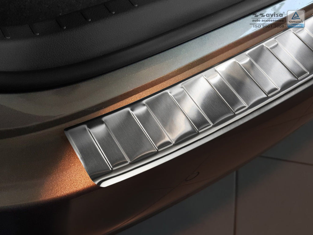 Lastskydd Toyota Corolla XI E160 2013–2016, facelift 2016–2019 – Silver satin | AVISA - Carlevel AB - Lastskydd
