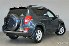 Lastskydd Toyota RAV4 III facelift 2008–2010 (fits to the modeller only med spare wheel) – Silver satin | AVISA - Carlevel AB - Lastskydd