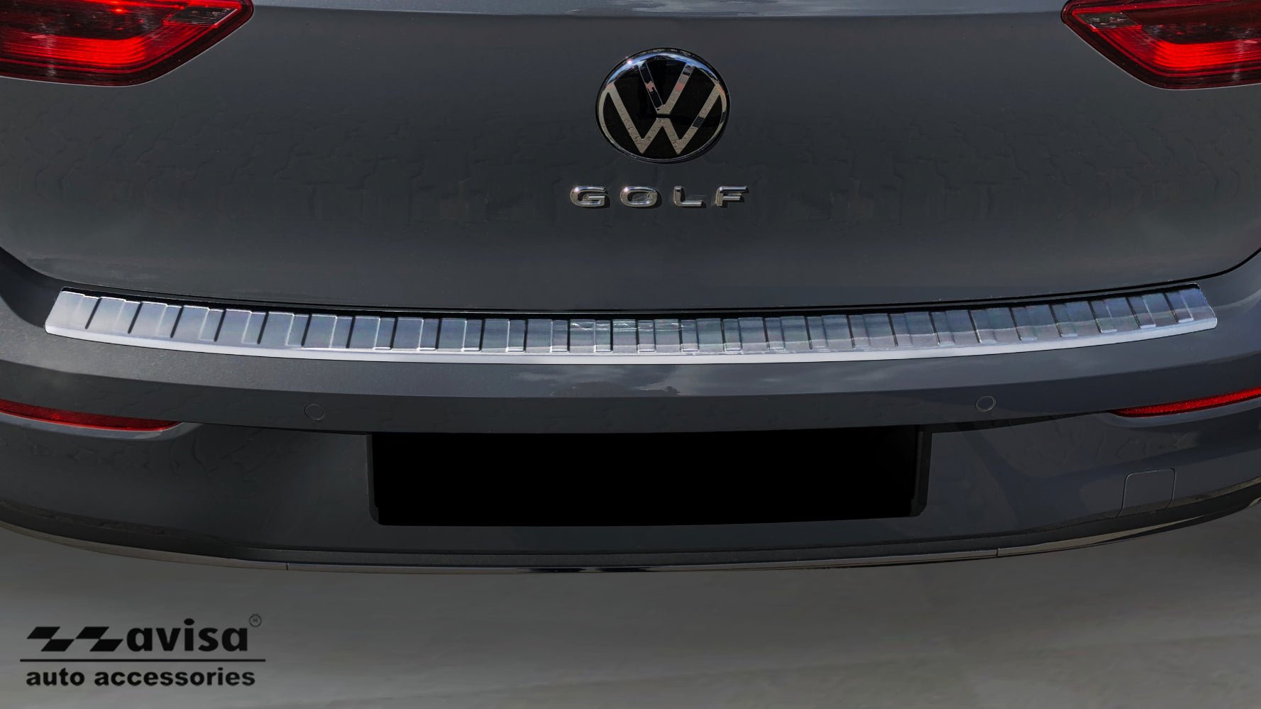 Lastskydd Volkswagen Golf VIII halvkombi 5-dörrars 2019+/ VW Golf VIII GTI Clubsport edition 2019–2024 facelift 2024+ – Silver satin | AVISA - Carlevel AB - Lastskydd