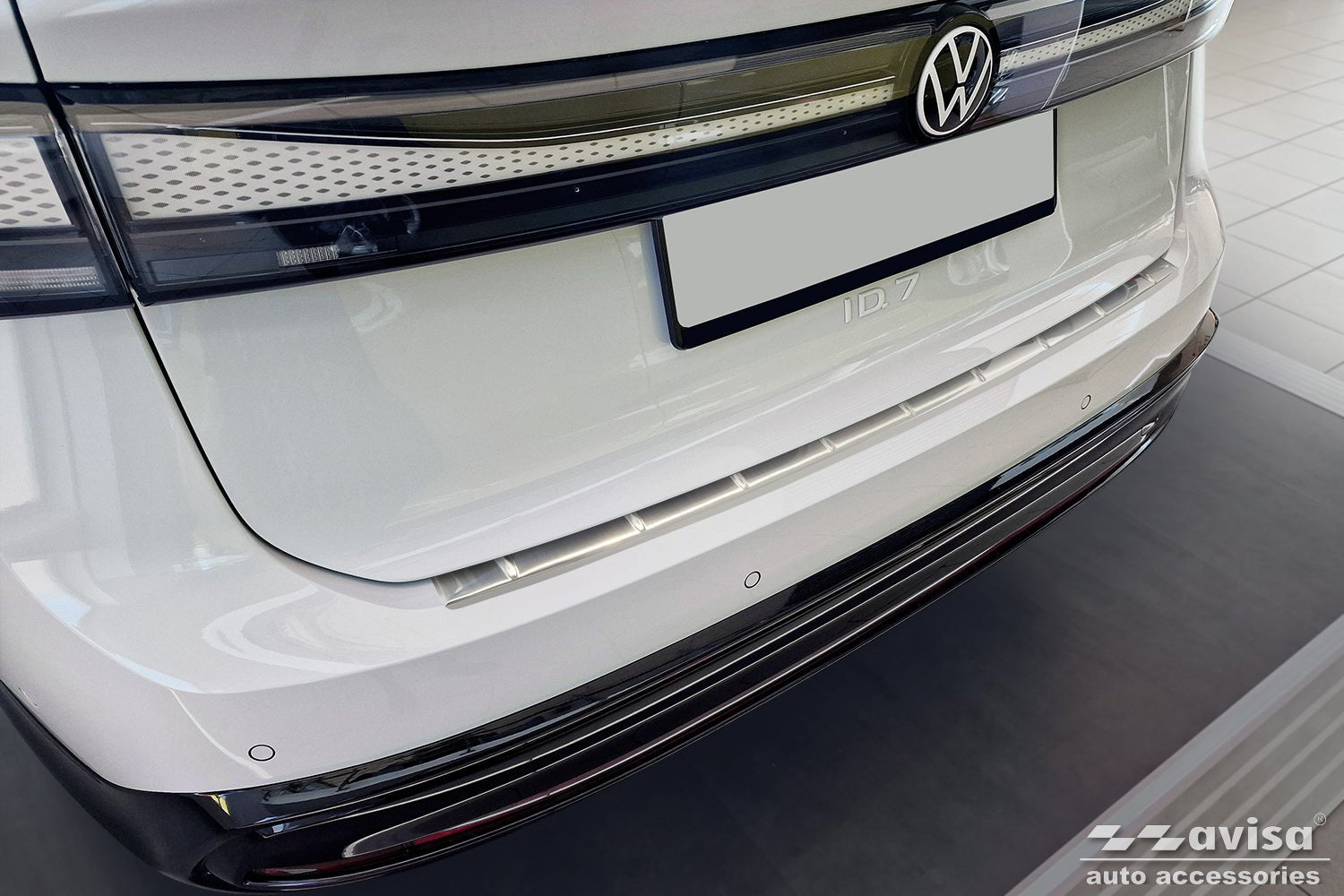Lastskydd Volkswagen ID.7 2023+ – Silver satin | AVISA - Carlevel AB - Lastskydd