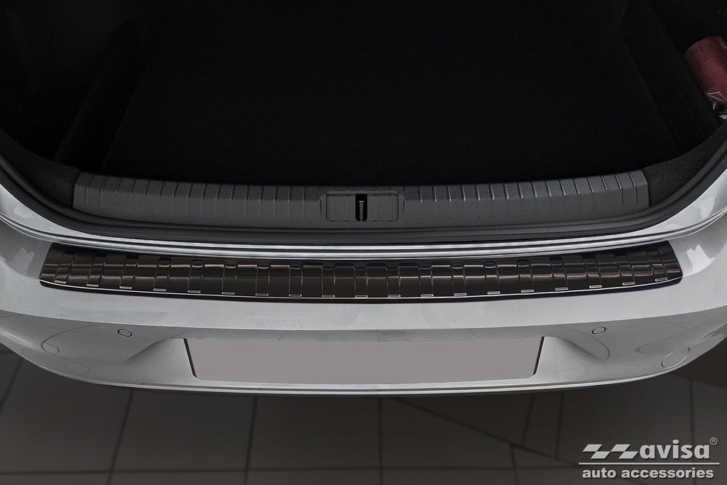 Lastskydd Volkswagen Passat B8 sedan 2014–2019, facelift 2019– 2023 – Svart | AVISA - Carlevel AB - Lastskydd